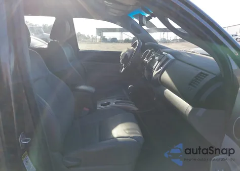 2013 Toyota Tacoma Base V6 из США, поврежденный, VIN 5TFLU4EN8DX078584